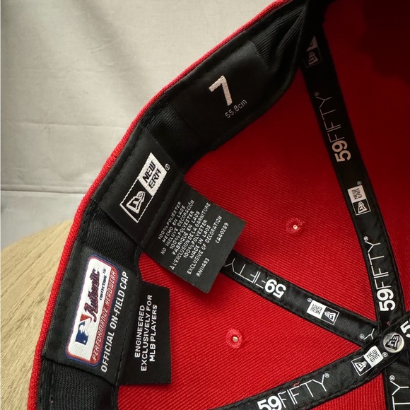 New Era 59Fifty Philadelphia Phillies World Series 2022 Fitted Hat Red Men’s 7 - Picture 5 of 6